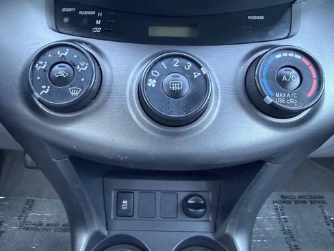 Used 2009 Toyota RAV4 4WD image 18