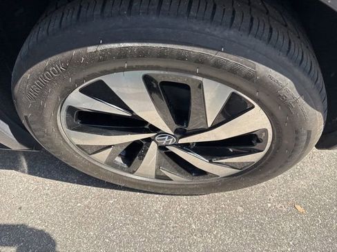 Used 2023 Volkswagen ID.4 Pro RWD image 6