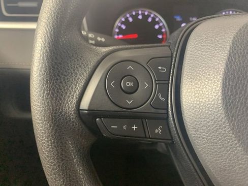 Used 2021 Toyota RAV4 LE image 15