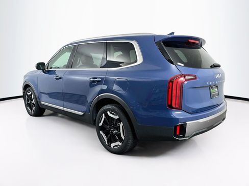 Used 2025 Kia Telluride S AWD/4WD image 5