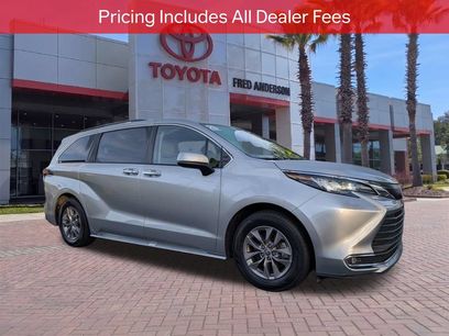 Used 2023 Toyota Sienna XLE