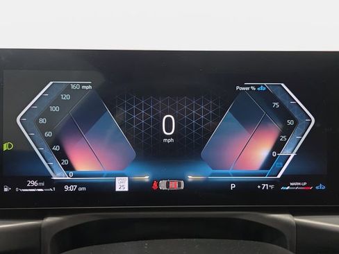 Certified 2025 BMW 330i xDrive Sedan w/ Convenience Package AWD/4WD image 15