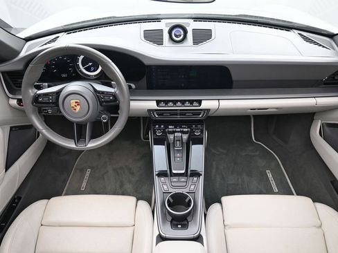 Certified 2021 Porsche 911 Targa 4S image 6