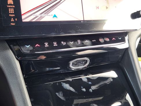 New 2026 Jeep Grand Cherokee Altitude RWD image 17
