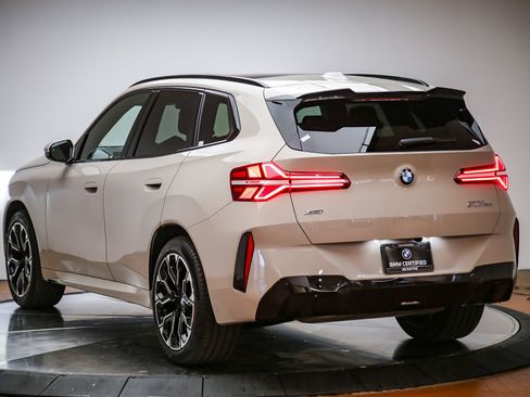 Used 2025 BMW X3 xDrive30i w/ Premium Package AWD/4WD image 2