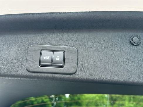 Used 2025 Nissan Murano SL AWD/4WD image 38