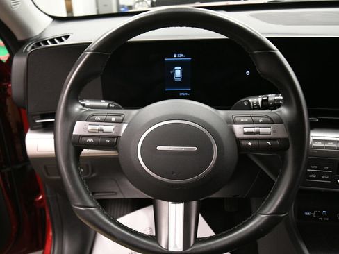 Used 2025 Hyundai Kona SEL FWD image 13
