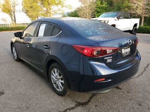 Used 2018 MAZDA MAZDA3 Sport w/ Preferred Equipment Package image 3
