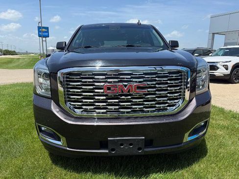 Used 2018 GMC Yukon Denali w/ Denali Ultimate Package AWD/4WD image 2