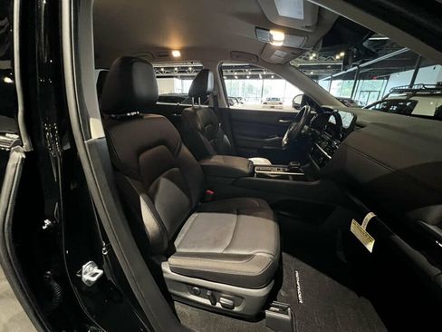 Used 2025 Nissan Pathfinder SL w/ Cargo Package FWD image 30