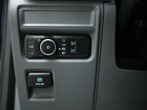 Used 2022 Ford F150 XLT w/ Trailer Tow Package image 37