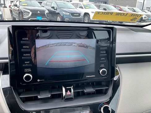 Used 2022 Toyota Corolla Cross L image 19