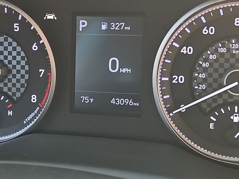 Used 2019 Hyundai Elantra SEL FWD image 19