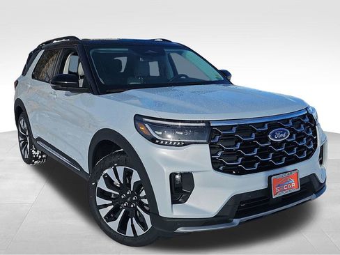 Used 2026 Ford Explorer Platinum w/ LUX Leather Package image 11