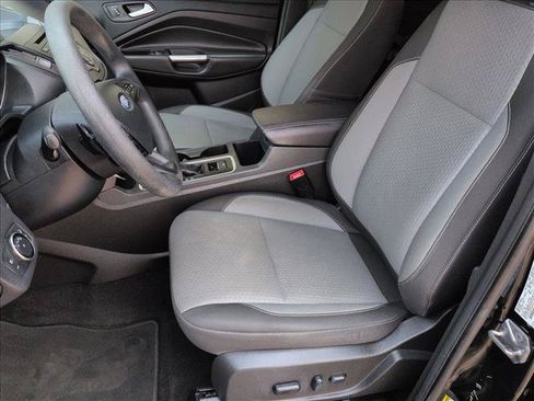 Used 2017 Ford Escape SE w/ SE Cold Weather Package AWD/4WD image 21