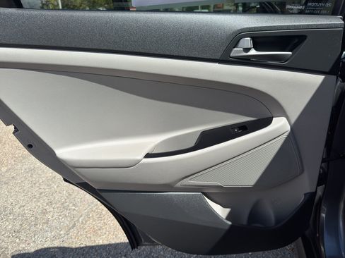 Used 2018 Hyundai Tucson SE FWD image 26