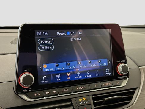 Used 2023 Nissan Altima 2.5 SV image 21