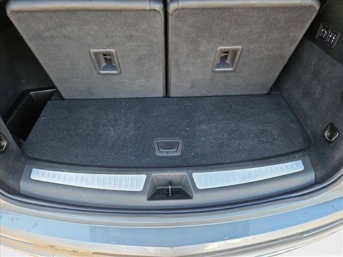 Used 2024 Cadillac XT6 Premium Luxury image 6