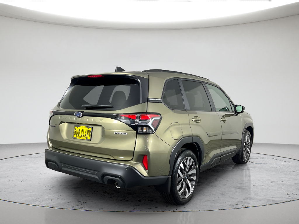 Used 2026 Subaru Forester Touring AWD/4WD image 5