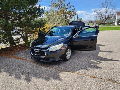Used 2015 Chevrolet Malibu LT image 20