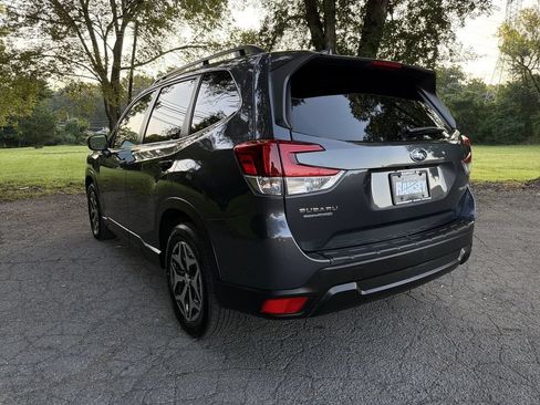 Certified 2023 Subaru Forester Premium AWD/4WD image 6