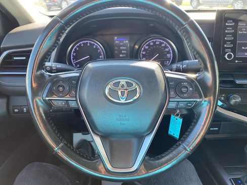Used 2023 Toyota Camry SE image 15