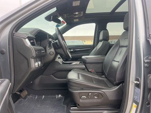 Used 2023 GMC Yukon XL Denali image 15