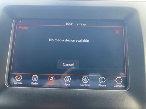 Used 2019 Jeep Cherokee Latitude Plus w/ Cold Weather Group image 34