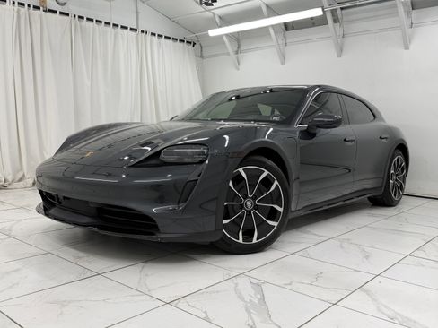 Certified 2022 Porsche Taycan 4 Cross Turismo AWD/4WD image 7