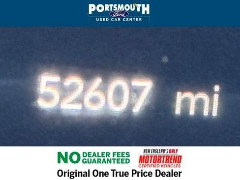 Used 2024 Chrysler Pacifica Touring-L image 21