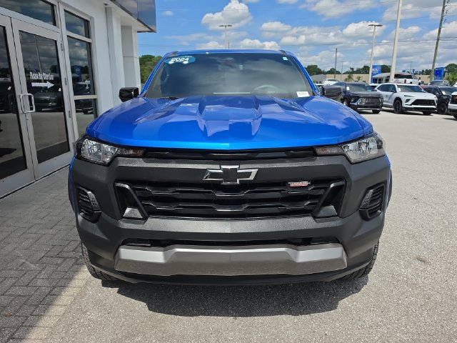 Certified 2024 Chevrolet Colorado Trail Boss w/ Advanced Trailering Package AWD/4WD image 2