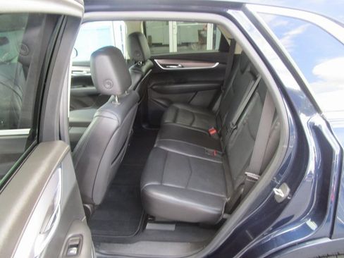 Used 2017 Cadillac XT5 Luxury image 21