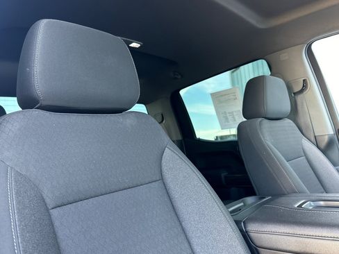 Used 2021 Chevrolet Silverado 1500 LT Trail Boss AWD/4WD image 16