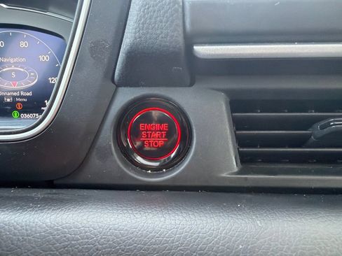 Used 2023 Honda Pilot Elite image 13