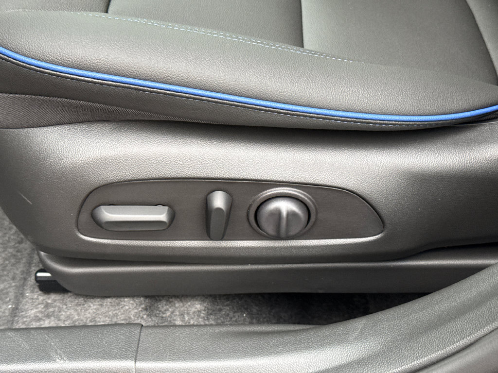 New 2026 Buick Envista Sport Touring w/ Convenience I Package FWD image 17