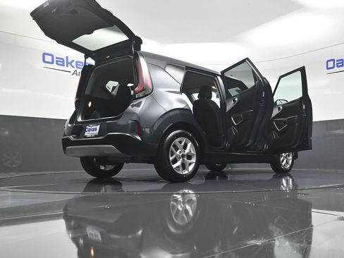 Certified 2024 Kia Soul LX w/ Option Group 015 image 57