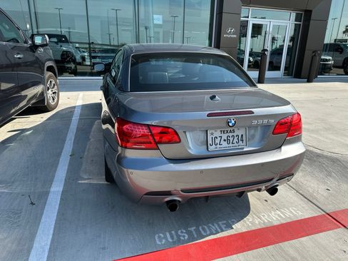 Used 2013 BMW 335is Convertible RWD image 9