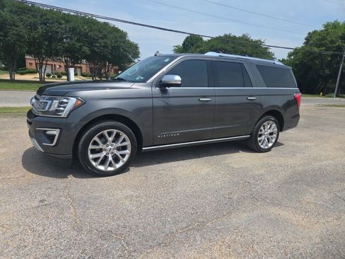 Used 2019 Ford Expedition Max Platinum RWD image 4