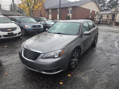 Used 2012 Chrysler 200 Touring w/ Sun/Sound Group