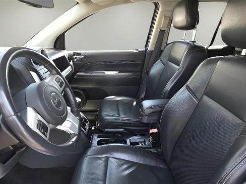 Used 2016 Jeep Compass High Altitude AWD/4WD image 10