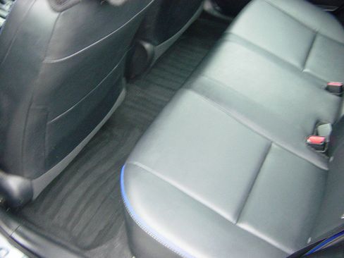 Used 2017 Toyota Corolla XSE image 13