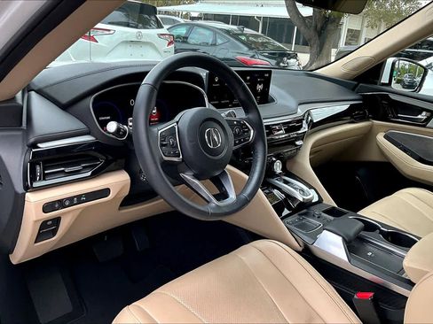 Certified 2024 Acura MDX w/Technology Package image 18