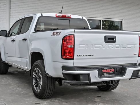 Used 2022 Chevrolet Colorado Z71 AWD/4WD image 9