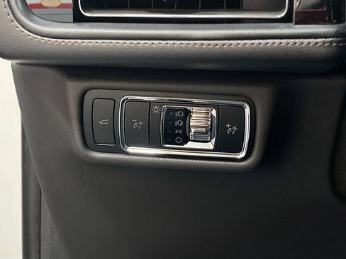 Used 2024 Lincoln Aviator Reserve AWD/4WD image 10