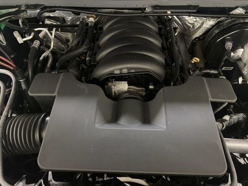 Used 2018 Chevrolet Silverado 1500 LT w/ All Star Edition AWD/4WD image 28