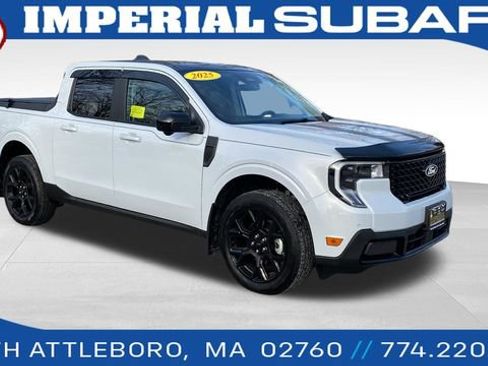 Used 2025 Ford Maverick Lariat w/ Black Appearance Package image 1