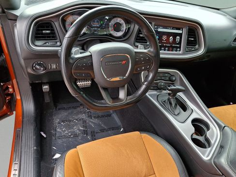 Certified 2020 Dodge Challenger R/T w/ Plus Package image 9