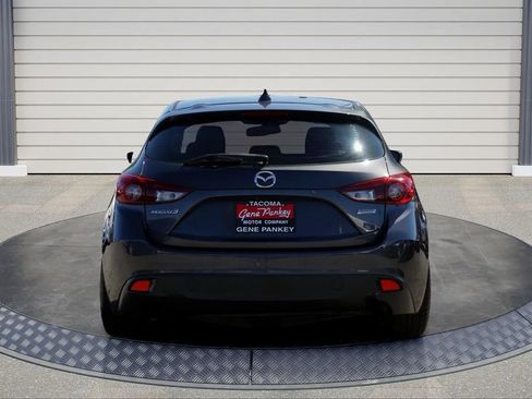 Used 2016 MAZDA MAZDA3 i Touring w/ Popular Equipment Package FWD image 6