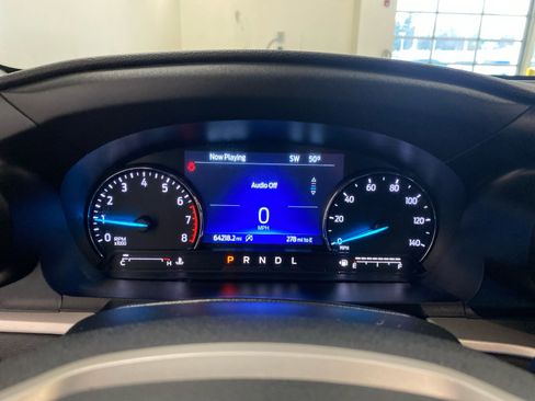 Used 2021 Ford Explorer XLT w/ Equipment Group 202A image 23