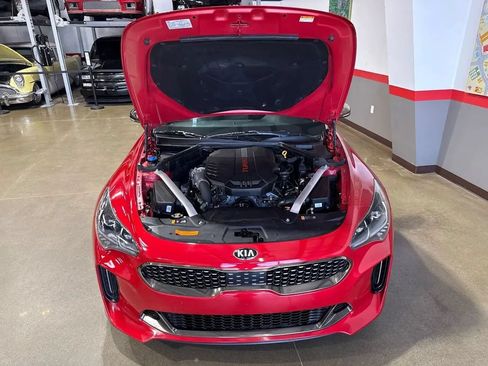 Used 2019 Kia Stinger GT1 AWD/4WD image 81